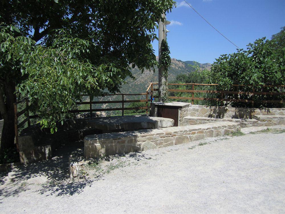 Agriturismo Grotta Dell'Eremita Albano di Lucania Exterior photo